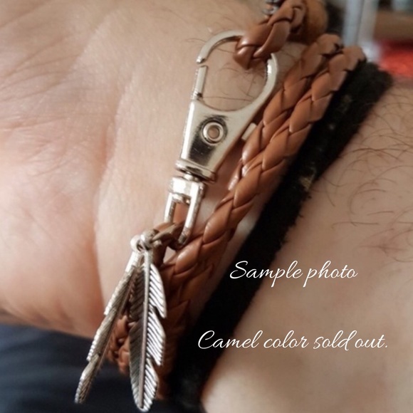 🆑 🎁 Black PU Leather Wrap Bracelet - Picture 3 of 4